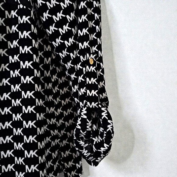 Michael Kors Size 1X, ¾ Sleeve Black & White Logo Top NWT - Picture 8 of 15
